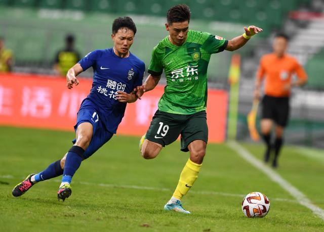 开云体育官网-苏亚雷斯希望国安展现野心 阿德本罗租借回欧洲？