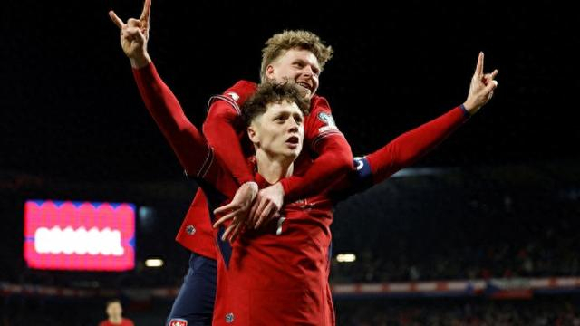 开云官网-铁血伊拉克队抢到最后一张门票，美加墨世界杯 48 强全部出炉，你看好谁？|决赛|附加赛|刚果|世界杯预选赛|墨西哥足球队_新浪新闻